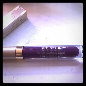 Stella Paradiso liquid lipstick